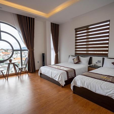 Khach San Y Lan 2 Da Lat Hotel Екстериор снимка