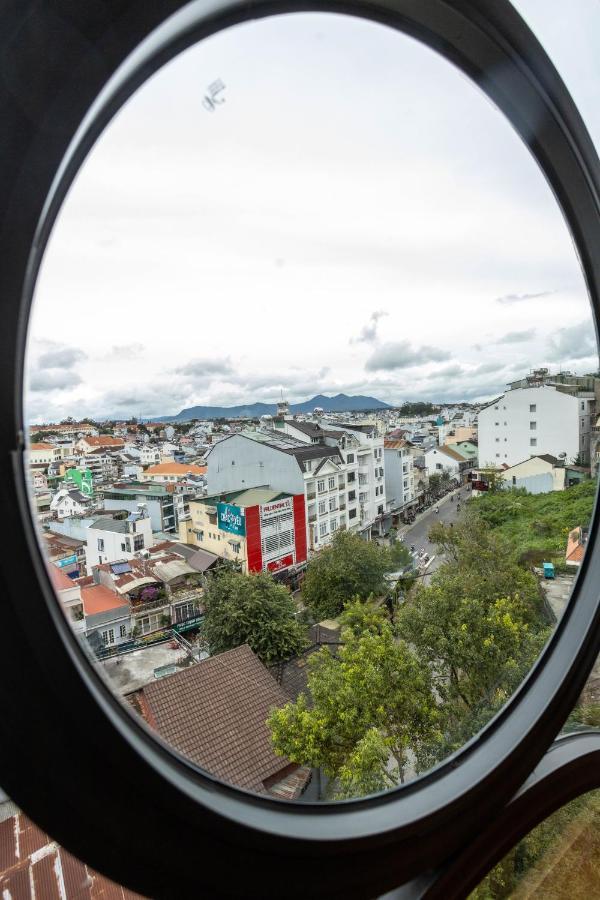 Khach San Y Lan 2 Da Lat Hotel Екстериор снимка